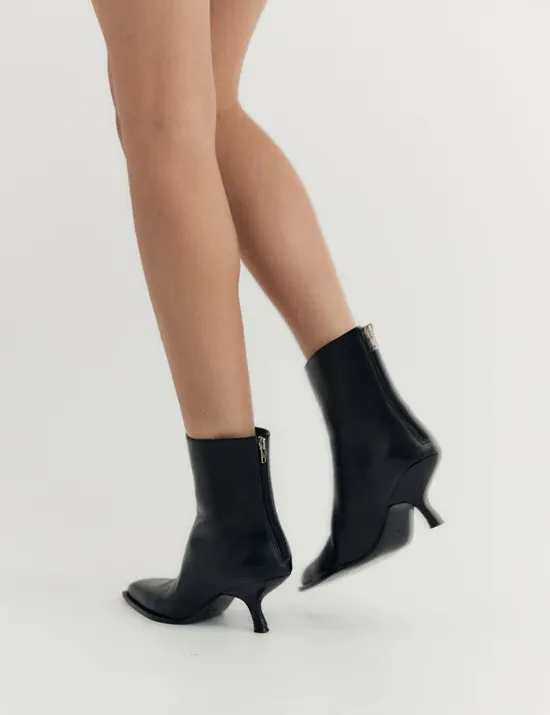 La Tribe Viola Ankle Boot - Black